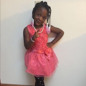 Meet your Posher, Henrietta